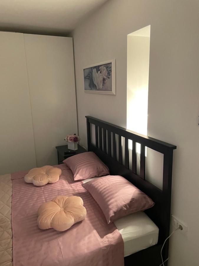 Amore Apatmani Celina Bagian luar foto